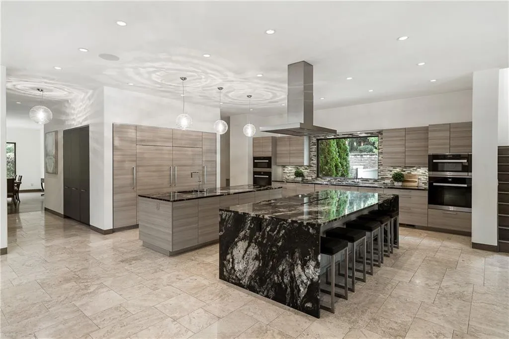 4746 Woodvale Drive, Sandy Springs, Georgia 30327, 5 Bedrooms Bedrooms, ,7 BathroomsBathrooms,Residential,Sold,4746 Woodvale Drive,7164718