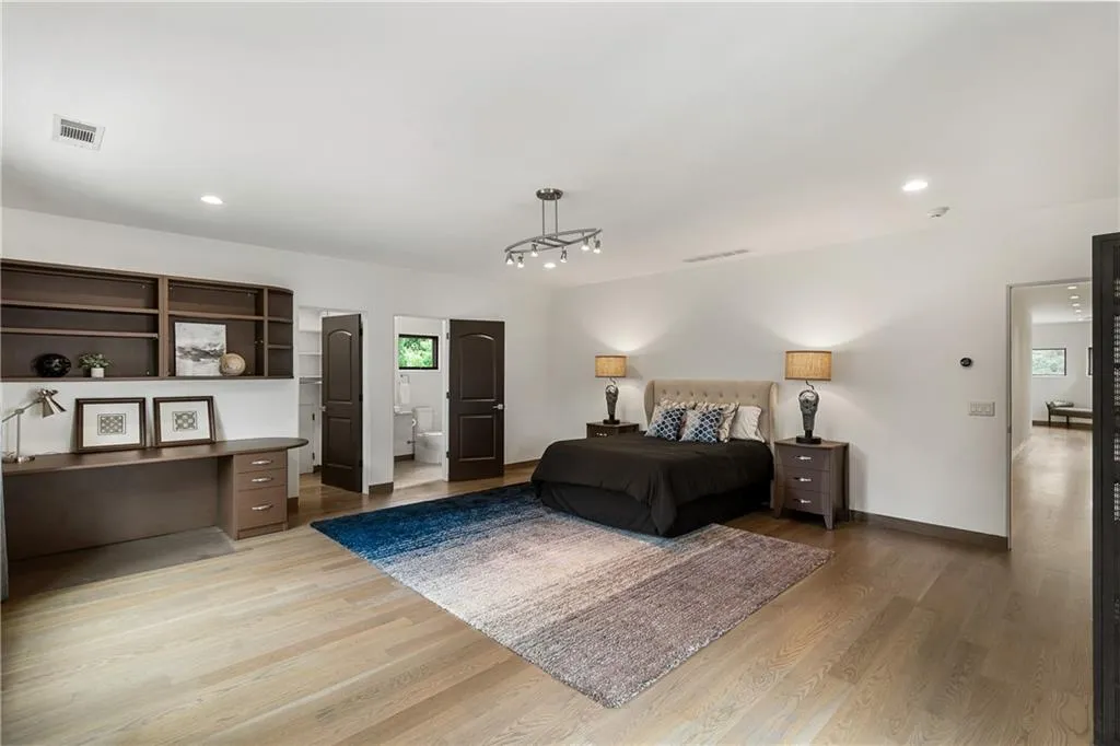 4746 Woodvale Drive, Sandy Springs, Georgia 30327, 5 Bedrooms Bedrooms, ,7 BathroomsBathrooms,Residential,Sold,4746 Woodvale Drive,7164718