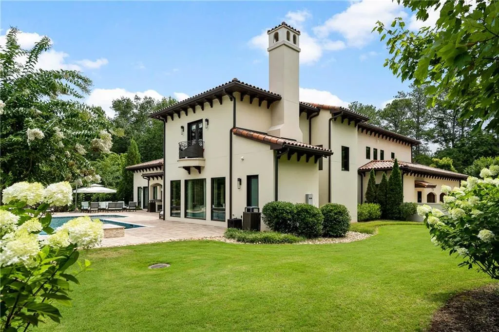 4746 Woodvale Drive, Sandy Springs, Georgia 30327, 5 Bedrooms Bedrooms, ,7 BathroomsBathrooms,Residential,Sold,4746 Woodvale Drive,7164718