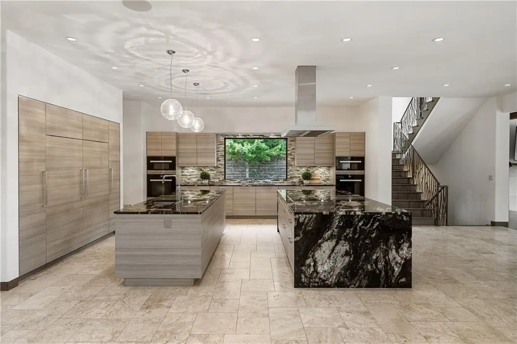 4746 Woodvale Drive, Sandy Springs, Georgia 30327, 5 Bedrooms Bedrooms, ,7 BathroomsBathrooms,Residential,Sold,4746 Woodvale Drive,7164718