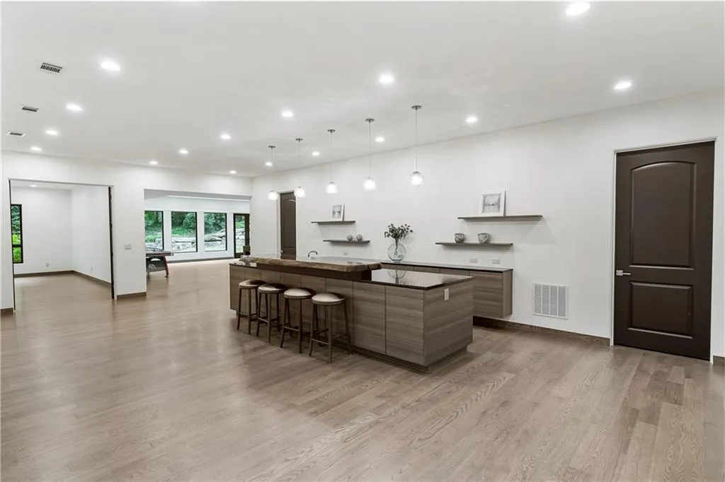 4746 Woodvale Drive, Sandy Springs, Georgia 30327, 5 Bedrooms Bedrooms, ,7 BathroomsBathrooms,Residential,Sold,4746 Woodvale Drive,7164718