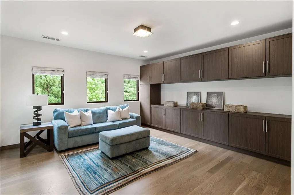 4746 Woodvale Drive, Sandy Springs, Georgia 30327, 5 Bedrooms Bedrooms, ,7 BathroomsBathrooms,Residential,Sold,4746 Woodvale Drive,7164718