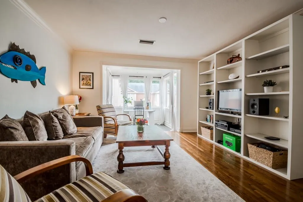 115 Peachtree Memorial Drive Nw Unit D4, Atlanta, Georgia 30309, 2 Bedrooms Bedrooms, ,1 BathroomBathrooms,Residential,Sold,115 Peachtree Memorial Drive Nw Unit D4,5860636
