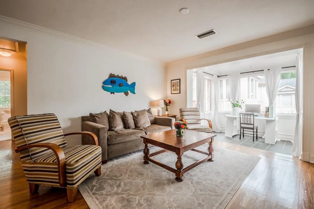 115 Peachtree Memorial Drive Nw Unit D4, Atlanta, Georgia 30309, 2 Bedrooms Bedrooms, ,1 BathroomBathrooms,Residential,Sold,115 Peachtree Memorial Drive Nw Unit D4,5860636
