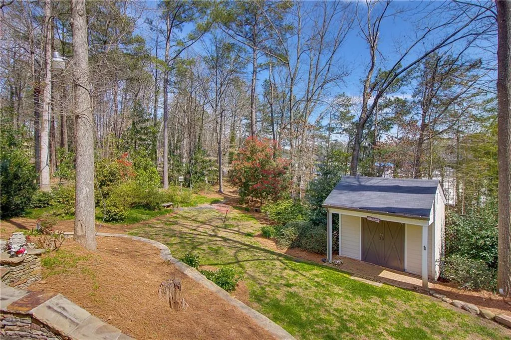 635 Wyncourtney Drive, Sandy Springs, Georgia 30328, 3 Bedrooms Bedrooms, ,2 BathroomsBathrooms,Residential,Sold,635 Wyncourtney Drive,5981699