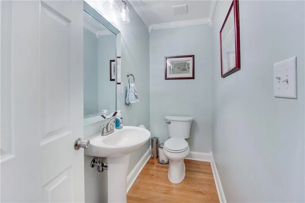 635 Wyncourtney Drive, Sandy Springs, Georgia 30328, 3 Bedrooms Bedrooms, ,2 BathroomsBathrooms,Residential,Sold,635 Wyncourtney Drive,5981699