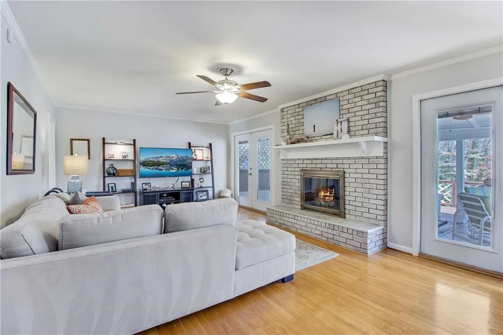 635 Wyncourtney Drive, Sandy Springs, Georgia 30328, 3 Bedrooms Bedrooms, ,2 BathroomsBathrooms,Residential,Sold,635 Wyncourtney Drive,5981699