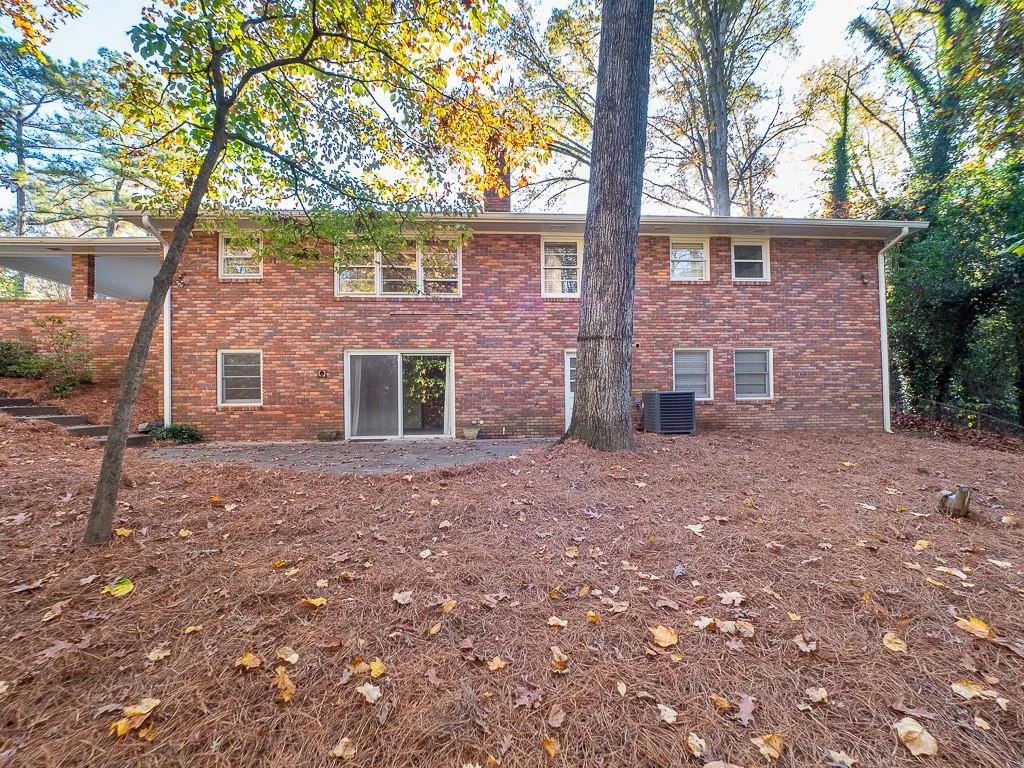6560 Williamson Drive, Sandy Springs, Georgia 30328, 4 Bedrooms Bedrooms, ,3 BathroomsBathrooms,Residential,Sold,6560 Williamson Drive,6807330