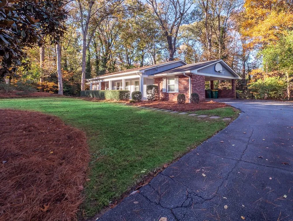 6560 Williamson Drive, Sandy Springs, Georgia 30328, 4 Bedrooms Bedrooms, ,3 BathroomsBathrooms,Residential,Sold,6560 Williamson Drive,6807330