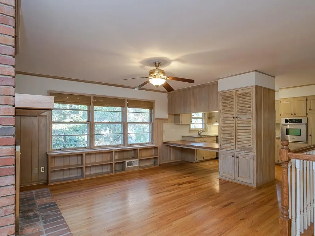 6560 Williamson Drive, Sandy Springs, Georgia 30328, 4 Bedrooms Bedrooms, ,3 BathroomsBathrooms,Residential,Sold,6560 Williamson Drive,6807330