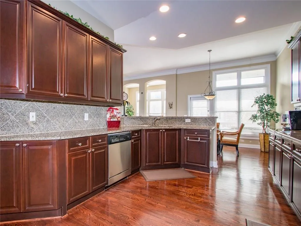 3024 Riverstone Trail, Atlanta, Georgia 30339, 3 Bedrooms Bedrooms, ,3 BathroomsBathrooms,Residential,Sold,3024 Riverstone Trail,5773448