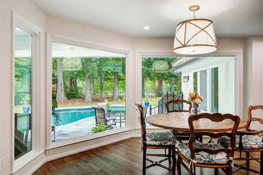 405 River Glen Trace, Atlanta, Georgia 30328, 3 Bedrooms Bedrooms, ,3 BathroomsBathrooms,Residential,Sold,405 River Glen Trace,7275394