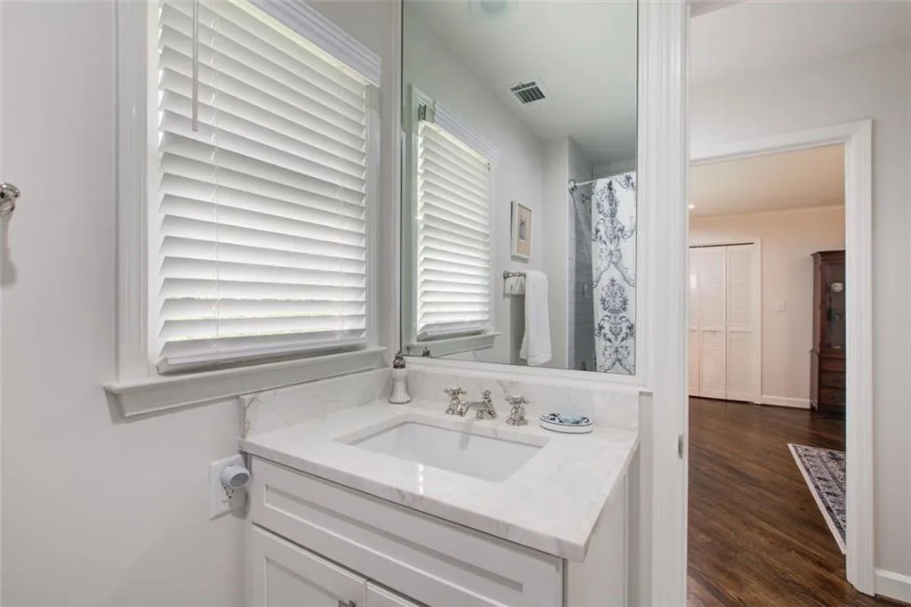 405 River Glen Trace, Atlanta, Georgia 30328, 3 Bedrooms Bedrooms, ,3 BathroomsBathrooms,Residential,Sold,405 River Glen Trace,7275394