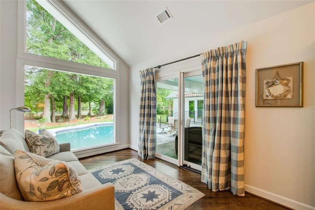 405 River Glen Trace, Atlanta, Georgia 30328, 3 Bedrooms Bedrooms, ,3 BathroomsBathrooms,Residential,Sold,405 River Glen Trace,7275394