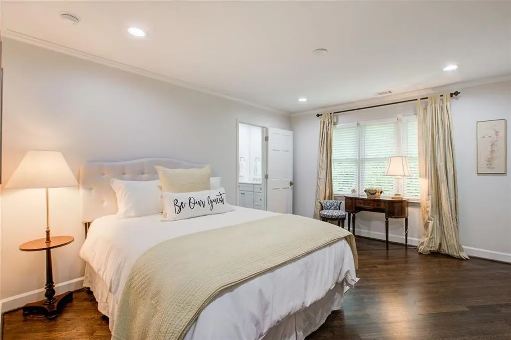 405 River Glen Trace, Atlanta, Georgia 30328, 3 Bedrooms Bedrooms, ,3 BathroomsBathrooms,Residential,Sold,405 River Glen Trace,7275394