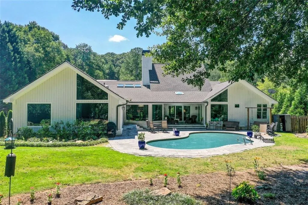 405 River Glen Trace, Atlanta, Georgia 30328, 3 Bedrooms Bedrooms, ,3 BathroomsBathrooms,Residential,Sold,405 River Glen Trace,7275394