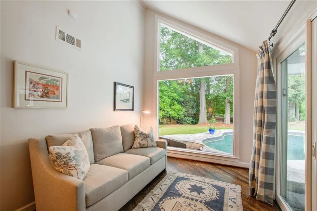 405 River Glen Trace, Atlanta, Georgia 30328, 3 Bedrooms Bedrooms, ,3 BathroomsBathrooms,Residential,Sold,405 River Glen Trace,7275394