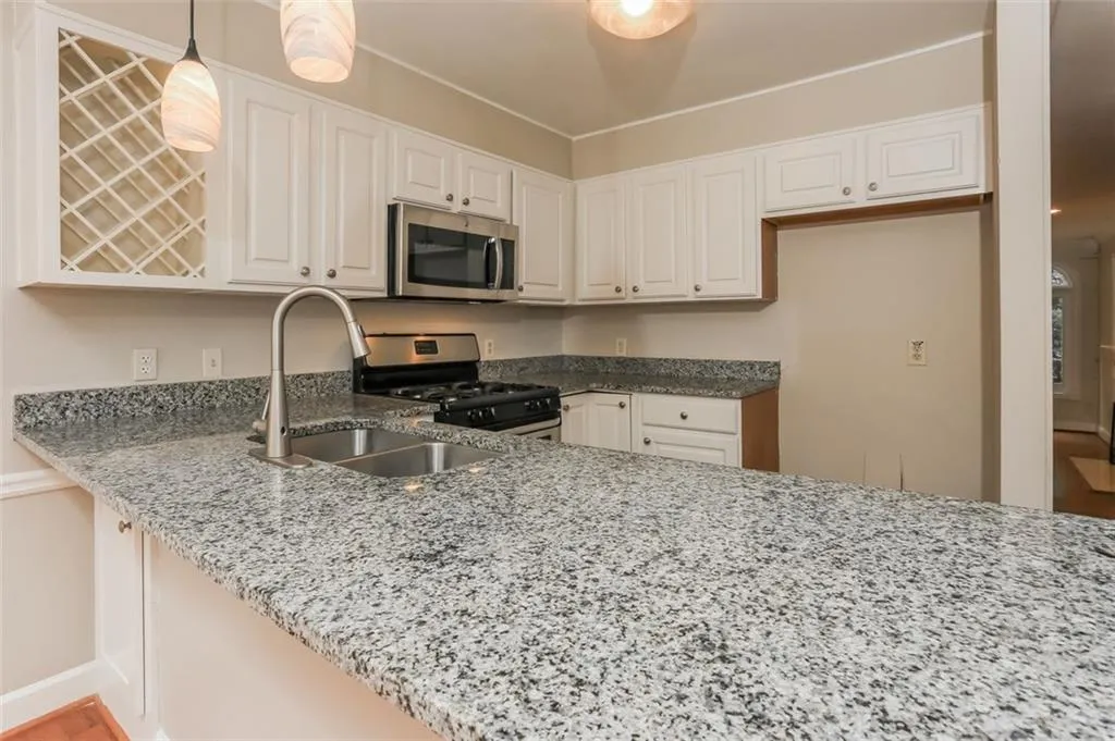 1 Westfair Court, Sandy Springs, Georgia 30328, 3 Bedrooms Bedrooms, ,2 BathroomsBathrooms,Residential,Sold,1 Westfair Court,6928275