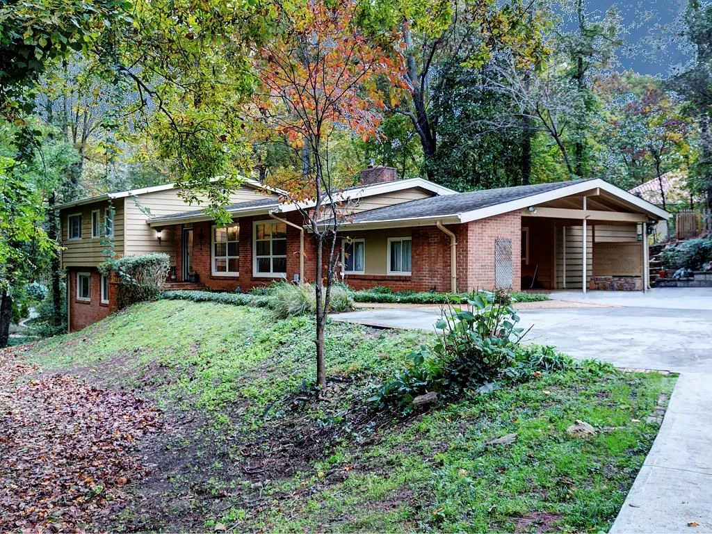 6451 Vernon Woods Drive, Sandy Springs, Georgia 30328, 3 Bedrooms Bedrooms, ,3 BathroomsBathrooms,Residential,Sold,6451 Vernon Woods Drive,6098648