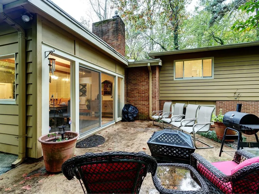 6451 Vernon Woods Drive, Sandy Springs, Georgia 30328, 3 Bedrooms Bedrooms, ,3 BathroomsBathrooms,Residential,Sold,6451 Vernon Woods Drive,6098648
