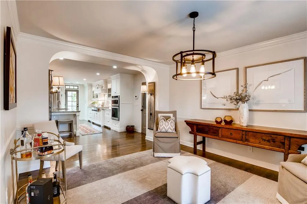 6275 Aberdeen Drive, Atlanta, Georgia 30328, 4 Bedrooms Bedrooms, ,3 BathroomsBathrooms,Residential,Sold,6275 Aberdeen Drive,6110870