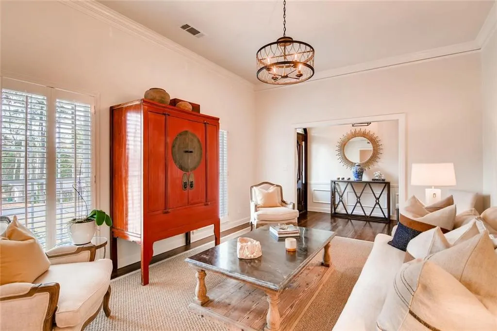 6275 Aberdeen Drive, Atlanta, Georgia 30328, 4 Bedrooms Bedrooms, ,3 BathroomsBathrooms,Residential,Sold,6275 Aberdeen Drive,6110870