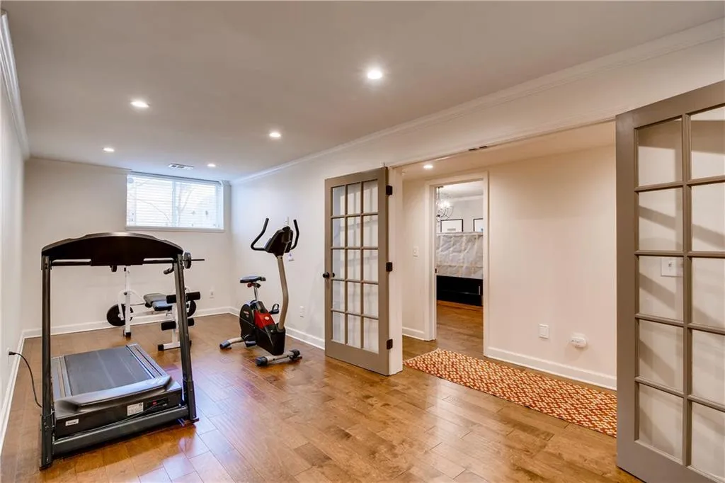 6275 Aberdeen Drive, Atlanta, Georgia 30328, 4 Bedrooms Bedrooms, ,3 BathroomsBathrooms,Residential,Sold,6275 Aberdeen Drive,6110870