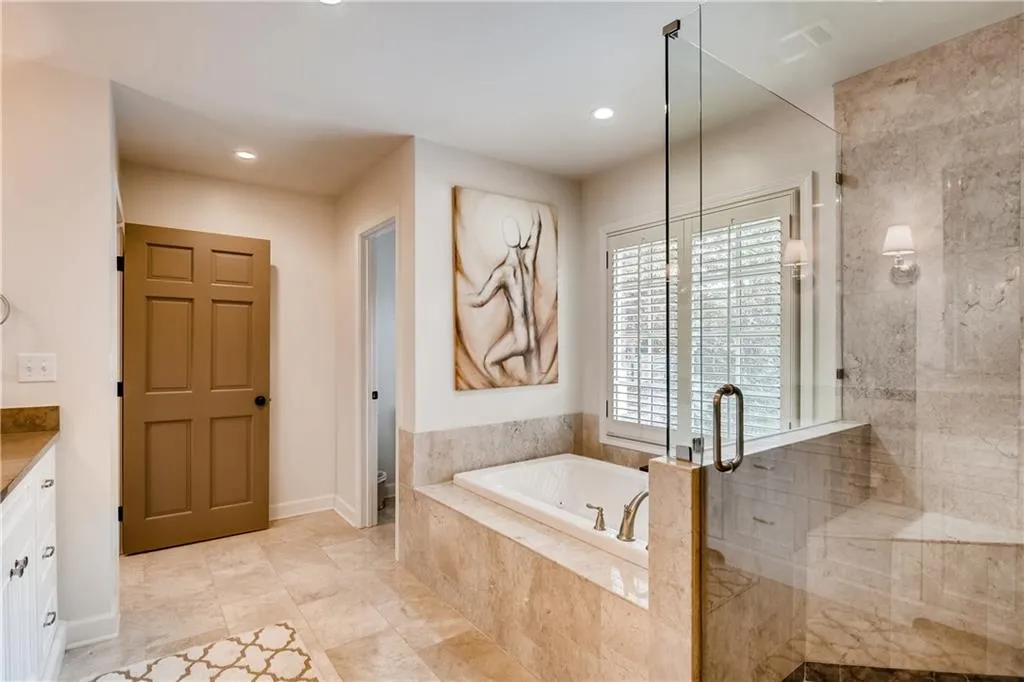 6275 Aberdeen Drive, Atlanta, Georgia 30328, 4 Bedrooms Bedrooms, ,3 BathroomsBathrooms,Residential,Sold,6275 Aberdeen Drive,6110870