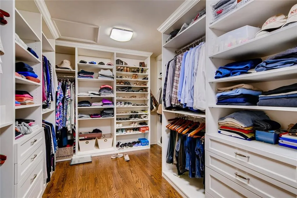 6275 Aberdeen Drive, Atlanta, Georgia 30328, 4 Bedrooms Bedrooms, ,3 BathroomsBathrooms,Residential,Sold,6275 Aberdeen Drive,6110870