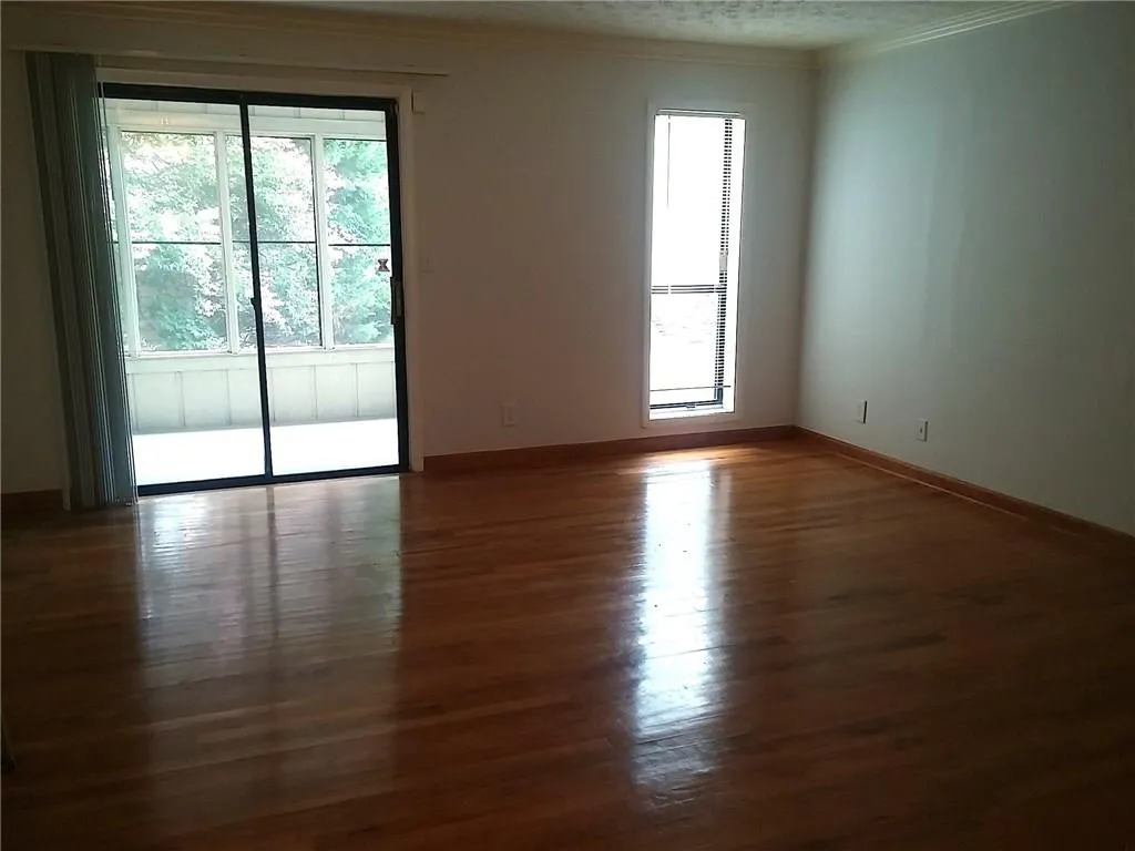 403 Summit North Drive Ne Unit 403, Atlanta, Georgia 30324, 1 Bedroom Bedrooms, ,1 BathroomBathrooms,Residential,Sold,403 Summit North Drive Ne Unit 403,5746456