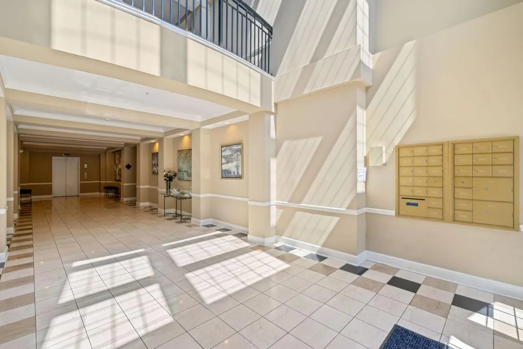 3636 Habersham Road Nw Unit 1103, Atlanta, Georgia 30305, 2 Bedrooms Bedrooms, ,2 BathroomsBathrooms,Residential,For Sale,3636 Habersham Road Nw Unit 1103,7612919