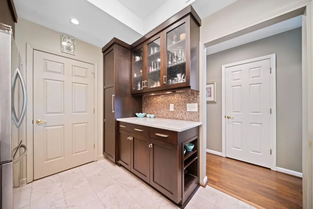 3636 Habersham Road Nw Unit 1103, Atlanta, Georgia 30305, 2 Bedrooms Bedrooms, ,2 BathroomsBathrooms,Residential,For Sale,3636 Habersham Road Nw Unit 1103,7612919