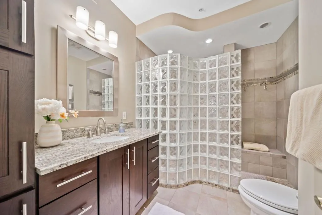 3636 Habersham Road Nw Unit 1103, Atlanta, Georgia 30305, 2 Bedrooms Bedrooms, ,2 BathroomsBathrooms,Residential,For Sale,3636 Habersham Road Nw Unit 1103,7612919