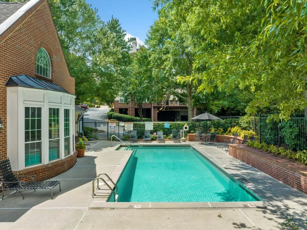 3636 Habersham Road Nw Unit 1103, Atlanta, Georgia 30305, 2 Bedrooms Bedrooms, ,2 BathroomsBathrooms,Residential,For Sale,3636 Habersham Road Nw Unit 1103,7612919
