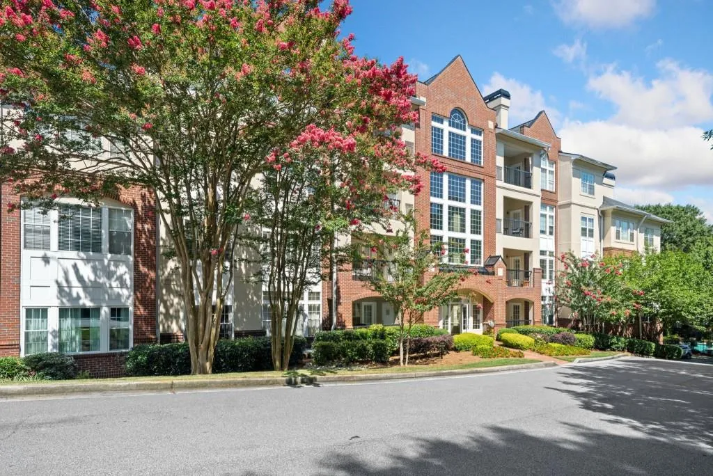 3636 Habersham Road Nw Unit 1103, Atlanta, Georgia 30305, 2 Bedrooms Bedrooms, ,2 BathroomsBathrooms,Residential,For Sale,3636 Habersham Road Nw Unit 1103,7612919