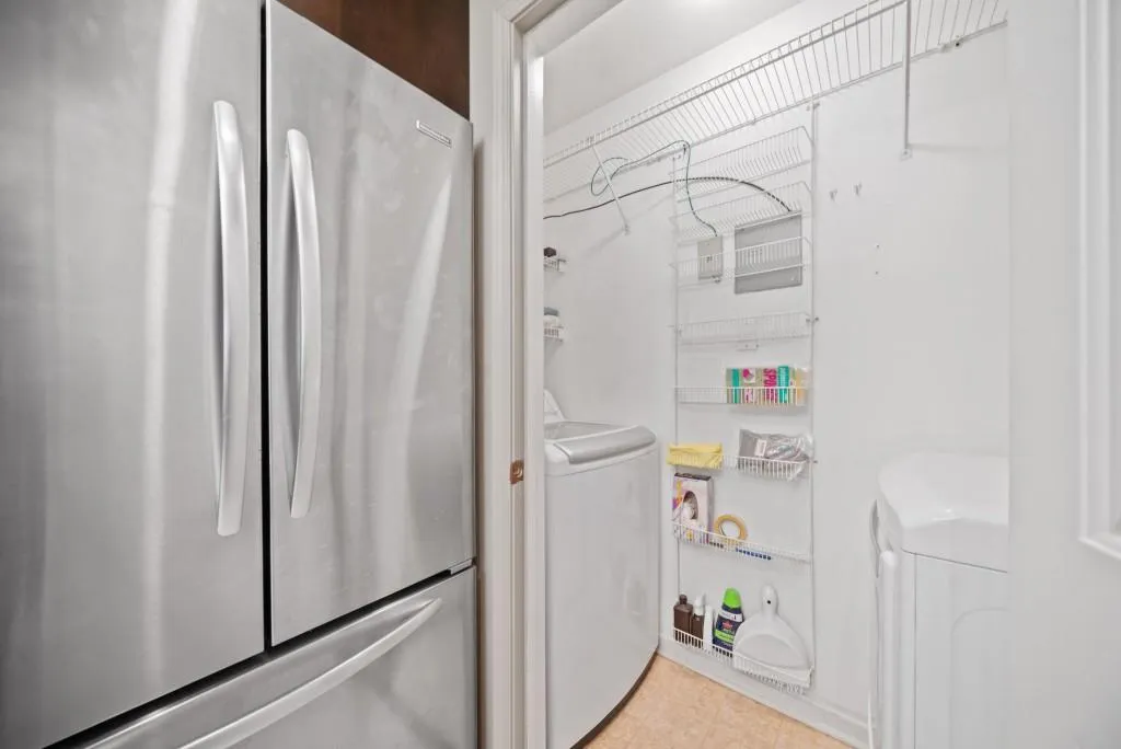 3636 Habersham Road Nw Unit 1103, Atlanta, Georgia 30305, 2 Bedrooms Bedrooms, ,2 BathroomsBathrooms,Residential,For Sale,3636 Habersham Road Nw Unit 1103,7612919