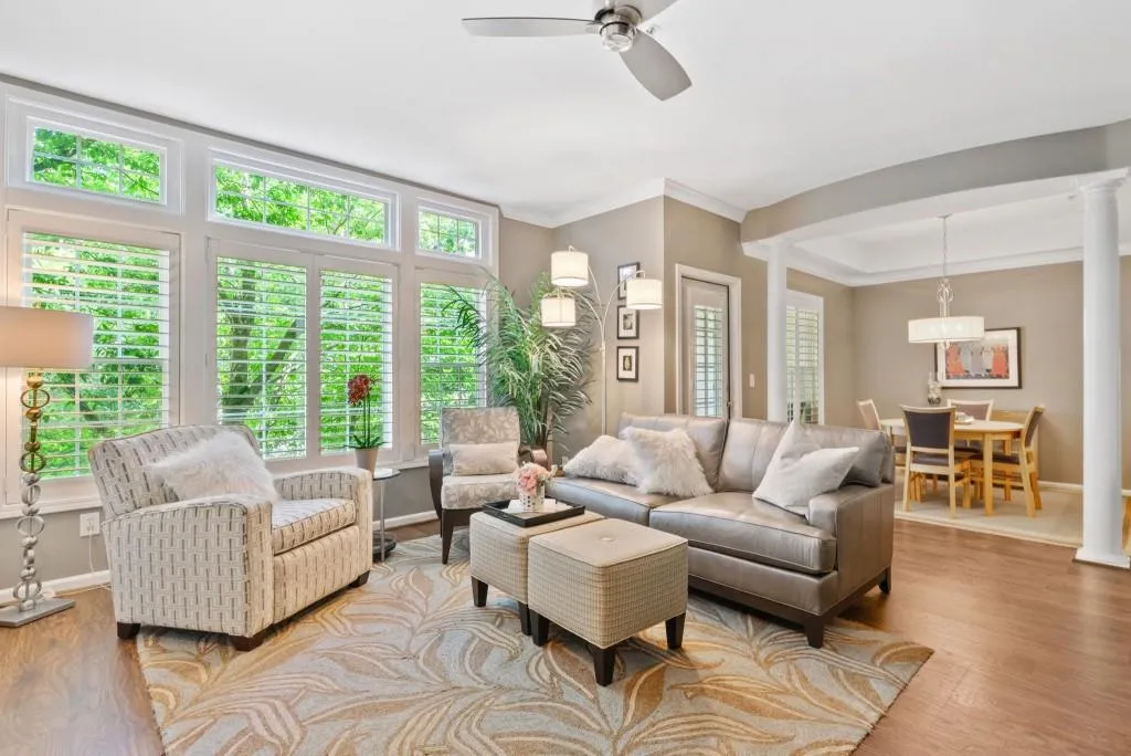 3636 Habersham Road Nw Unit 1103, Atlanta, Georgia 30305, 2 Bedrooms Bedrooms, ,2 BathroomsBathrooms,Residential,For Sale,3636 Habersham Road Nw Unit 1103,7612919