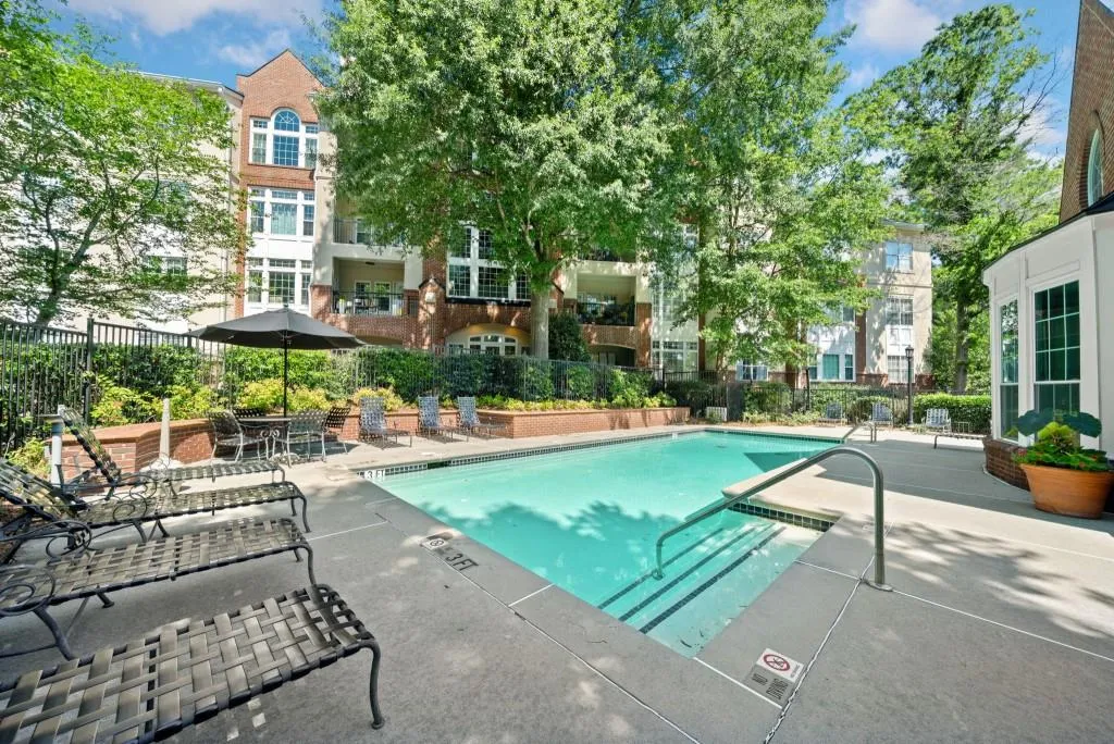3636 Habersham Road Nw Unit 1103, Atlanta, Georgia 30305, 2 Bedrooms Bedrooms, ,2 BathroomsBathrooms,Residential,For Sale,3636 Habersham Road Nw Unit 1103,7612919