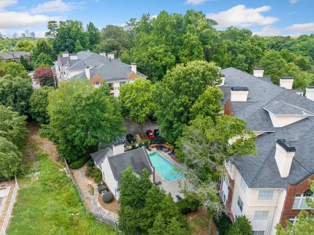 3636 Habersham Road Nw Unit 1103, Atlanta, Georgia 30305, 2 Bedrooms Bedrooms, ,2 BathroomsBathrooms,Residential,For Sale,3636 Habersham Road Nw Unit 1103,7612919