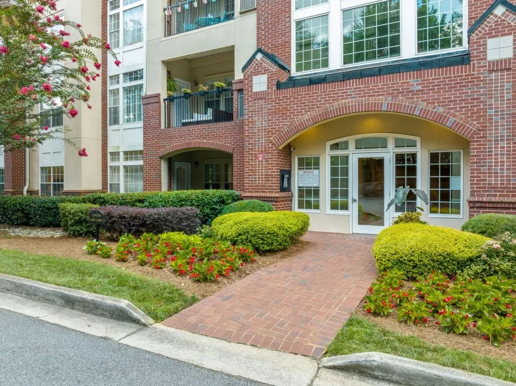 3636 Habersham Road Nw Unit 1103, Atlanta, Georgia 30305, 2 Bedrooms Bedrooms, ,2 BathroomsBathrooms,Residential,For Sale,3636 Habersham Road Nw Unit 1103,7612919