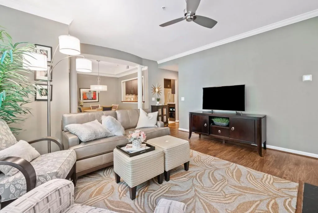 3636 Habersham Road Nw Unit 1103, Atlanta, Georgia 30305, 2 Bedrooms Bedrooms, ,2 BathroomsBathrooms,Residential,For Sale,3636 Habersham Road Nw Unit 1103,7612919