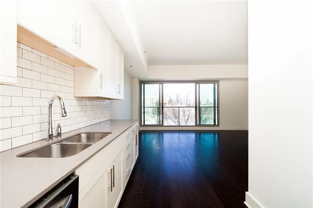 1100 Howell Mill Road Nw Unit 207, Atlanta, Georgia 30318, 1 Bedroom Bedrooms, ,1 BathroomBathrooms,Residential,Sold,1100 Howell Mill Road Nw Unit 207,5790552