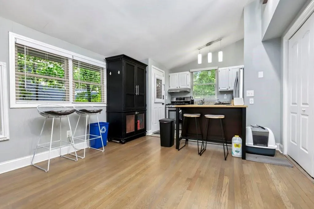 677 Holmes Street Nw, Atlanta, Georgia 30318, ,Residential Income,For Sale,677 Holmes Street Nw,7587541