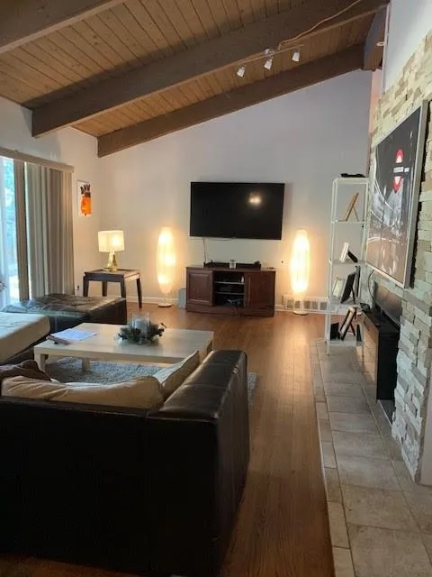 6251 Vernon Woods Drive, Sandy Springs, Georgia 30328, 4 Bedrooms Bedrooms, ,2 BathroomsBathrooms,Residential,Sold,6251 Vernon Woods Drive,7143690