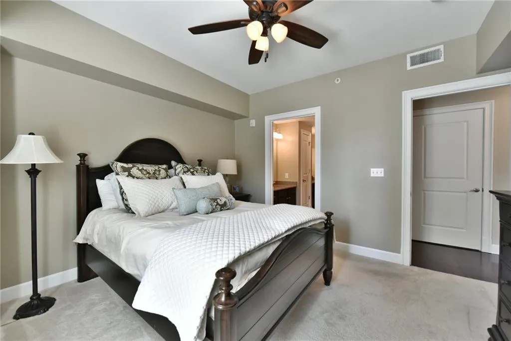 200 River Vista Drive Unit 426, Atlanta, Georgia 30339, 2 Bedrooms Bedrooms, ,2 BathroomsBathrooms,Residential,Sold,200 River Vista Drive Unit 426,5814525
