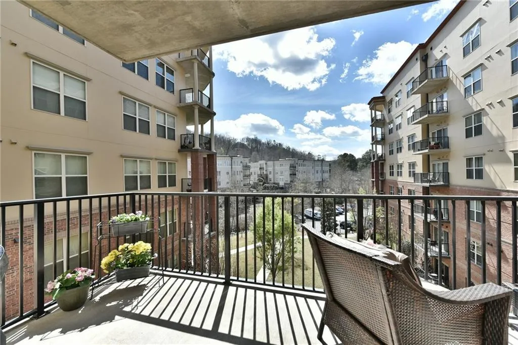 200 River Vista Drive Unit 426, Atlanta, Georgia 30339, 2 Bedrooms Bedrooms, ,2 BathroomsBathrooms,Residential,Sold,200 River Vista Drive Unit 426,5814525