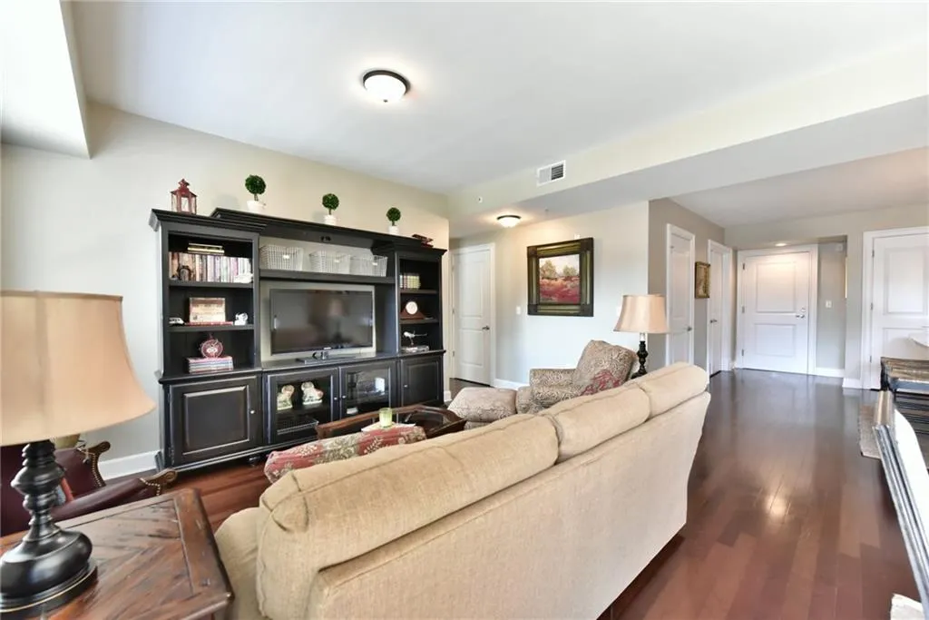 200 River Vista Drive Unit 426, Atlanta, Georgia 30339, 2 Bedrooms Bedrooms, ,2 BathroomsBathrooms,Residential,Sold,200 River Vista Drive Unit 426,5814525