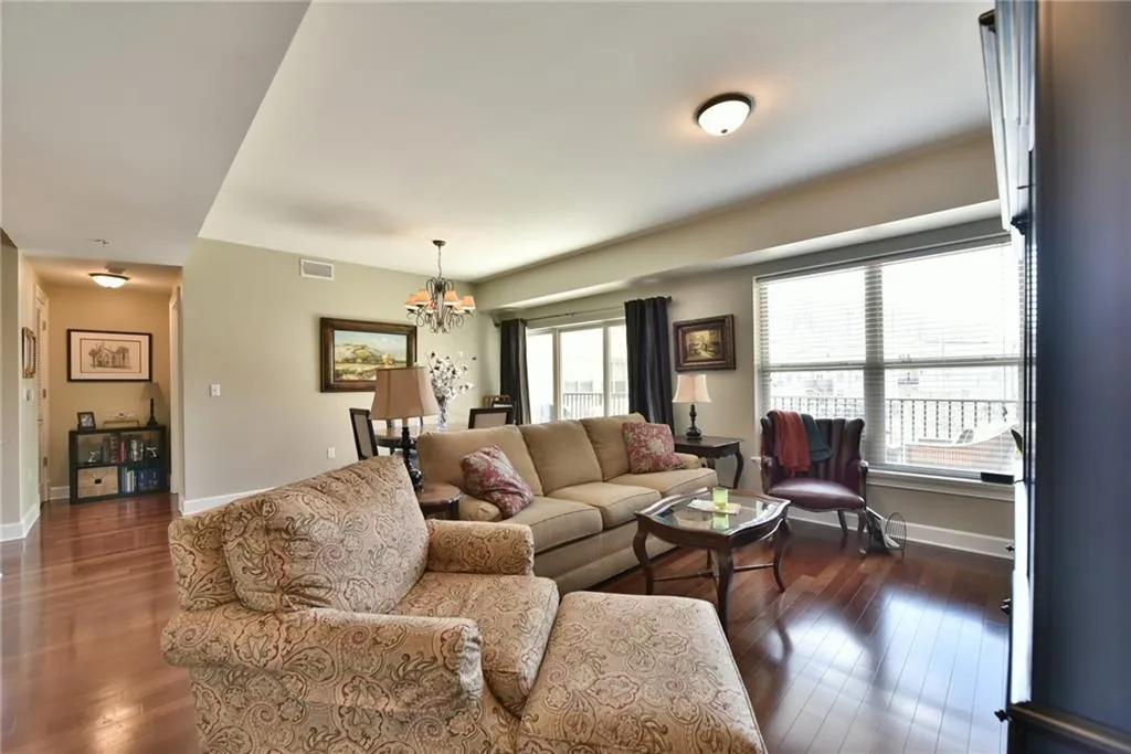 200 River Vista Drive Unit 426, Atlanta, Georgia 30339, 2 Bedrooms Bedrooms, ,2 BathroomsBathrooms,Residential,Sold,200 River Vista Drive Unit 426,5814525