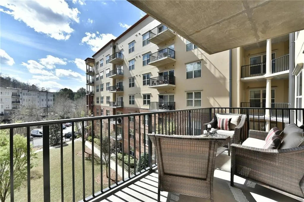 200 River Vista Drive Unit 426, Atlanta, Georgia 30339, 2 Bedrooms Bedrooms, ,2 BathroomsBathrooms,Residential,Sold,200 River Vista Drive Unit 426,5814525