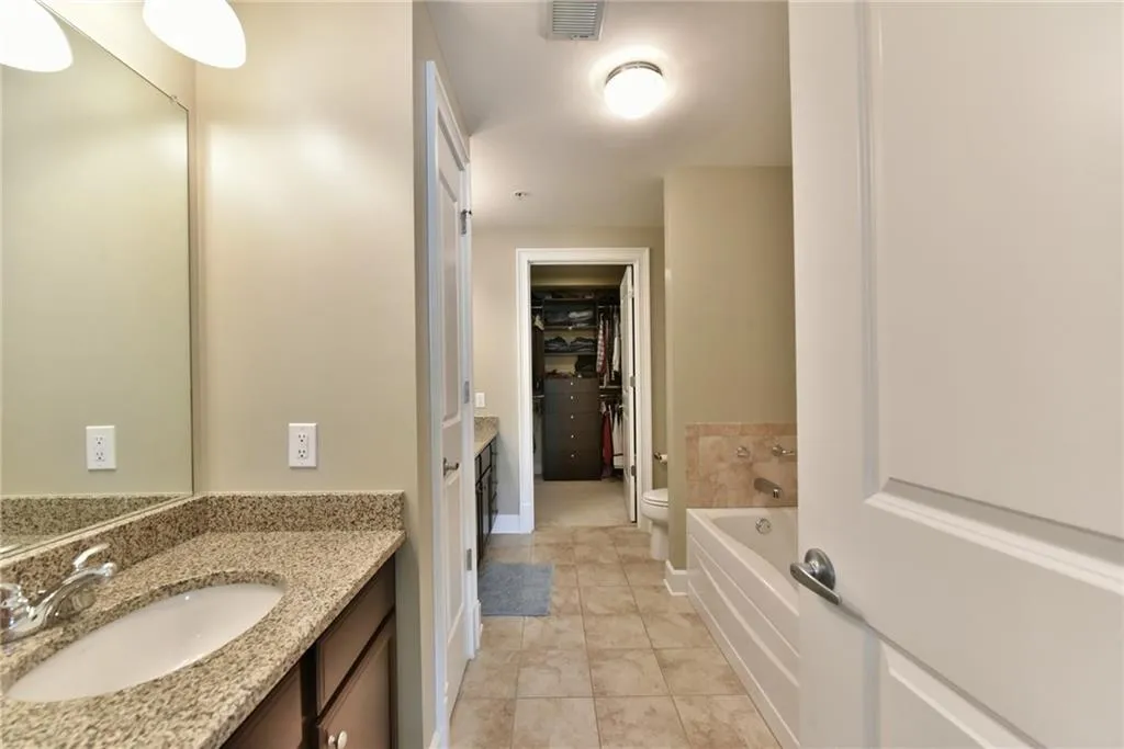 200 River Vista Drive Unit 426, Atlanta, Georgia 30339, 2 Bedrooms Bedrooms, ,2 BathroomsBathrooms,Residential,Sold,200 River Vista Drive Unit 426,5814525